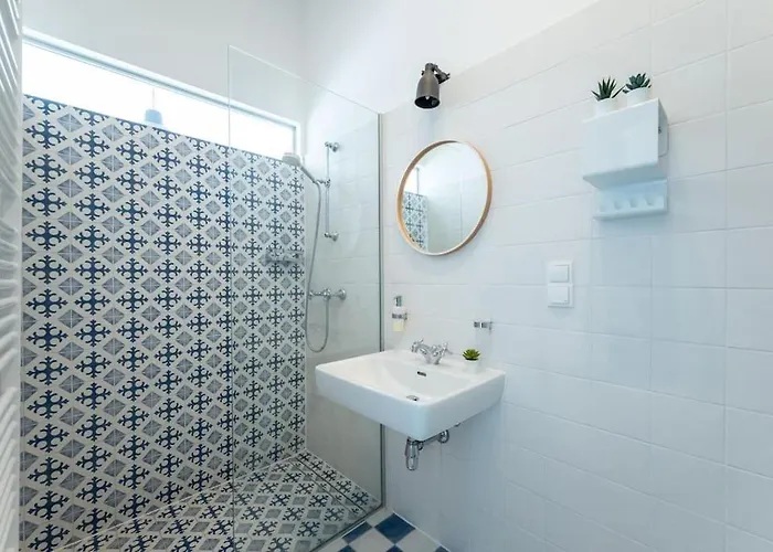 Apartament Cool 1br Near Metro & Center By Hm Wiedeń