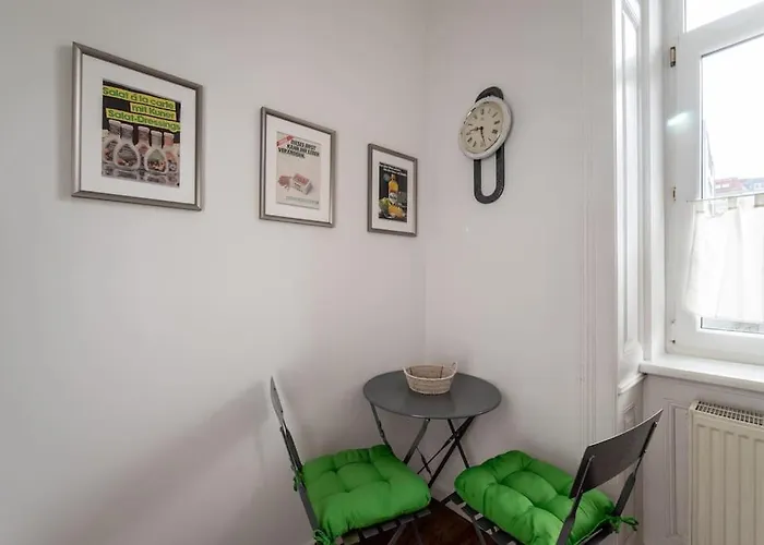 Cool 1br Near Metro & Center By Hm *