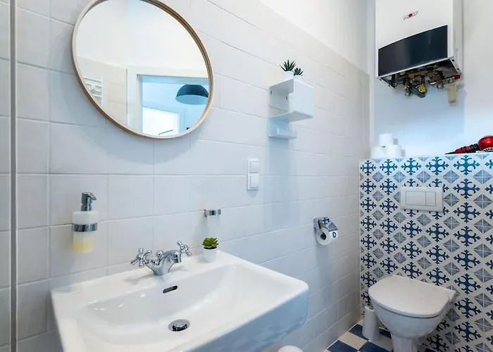 Apartament Cool 1br Near Metro & Center By Hm *